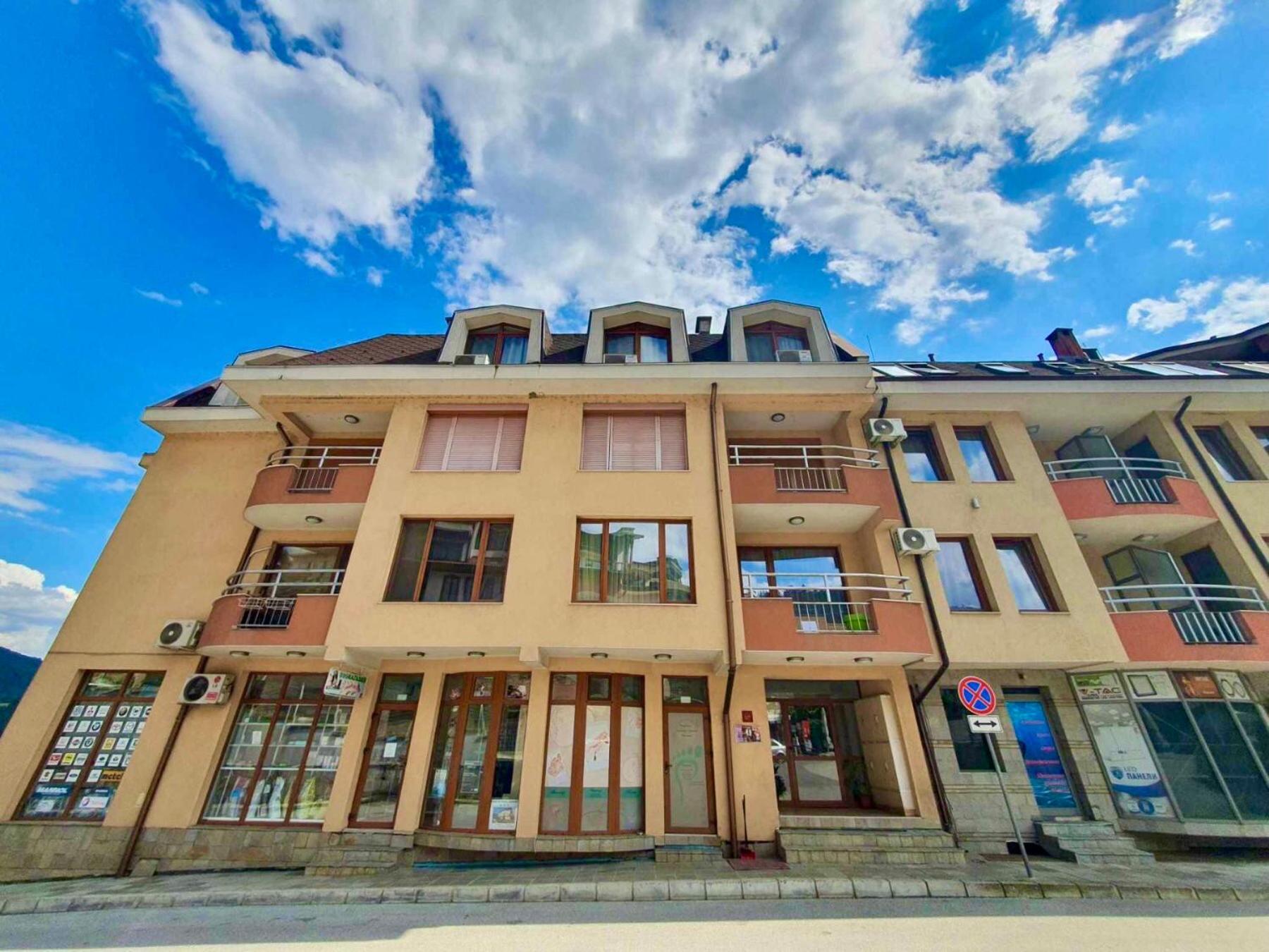 лили Apartment